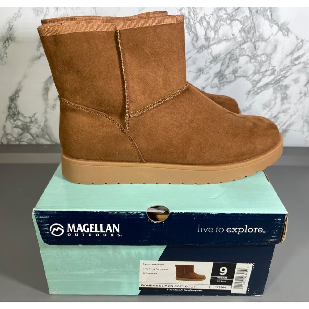 Magellan Outdoors Womens Slip-On Cozy Boots Size 9 Medium Faux Suede Upper & TPR - Picture 3 of 6